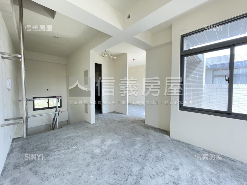 閑谷邊間美式庭院透天房屋室內格局與周邊環境