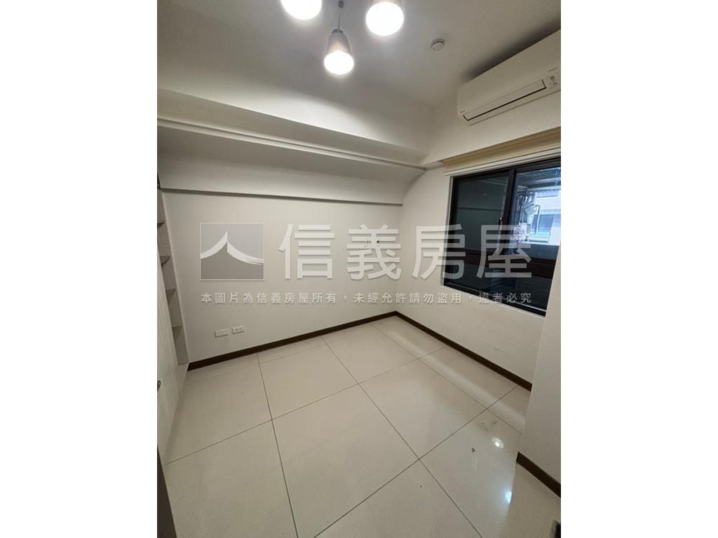 超讚Ｓ高樓美美屋房屋室內格局與周邊環境
