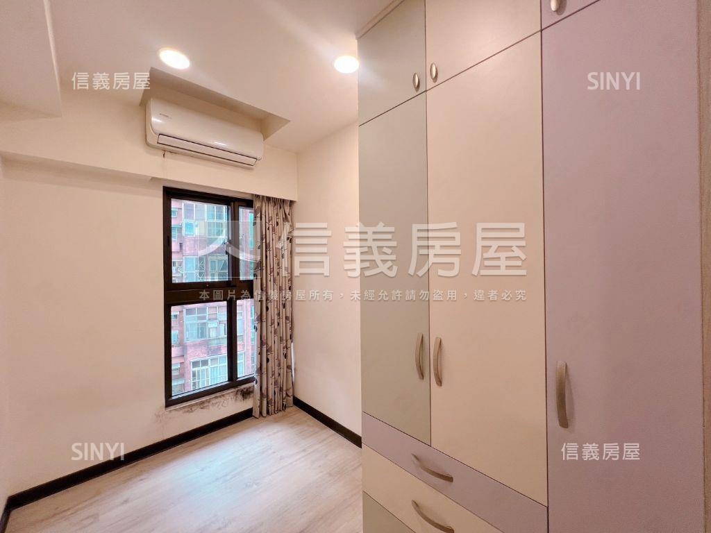 汐止１０１。３房帶車位房屋室內格局與周邊環境