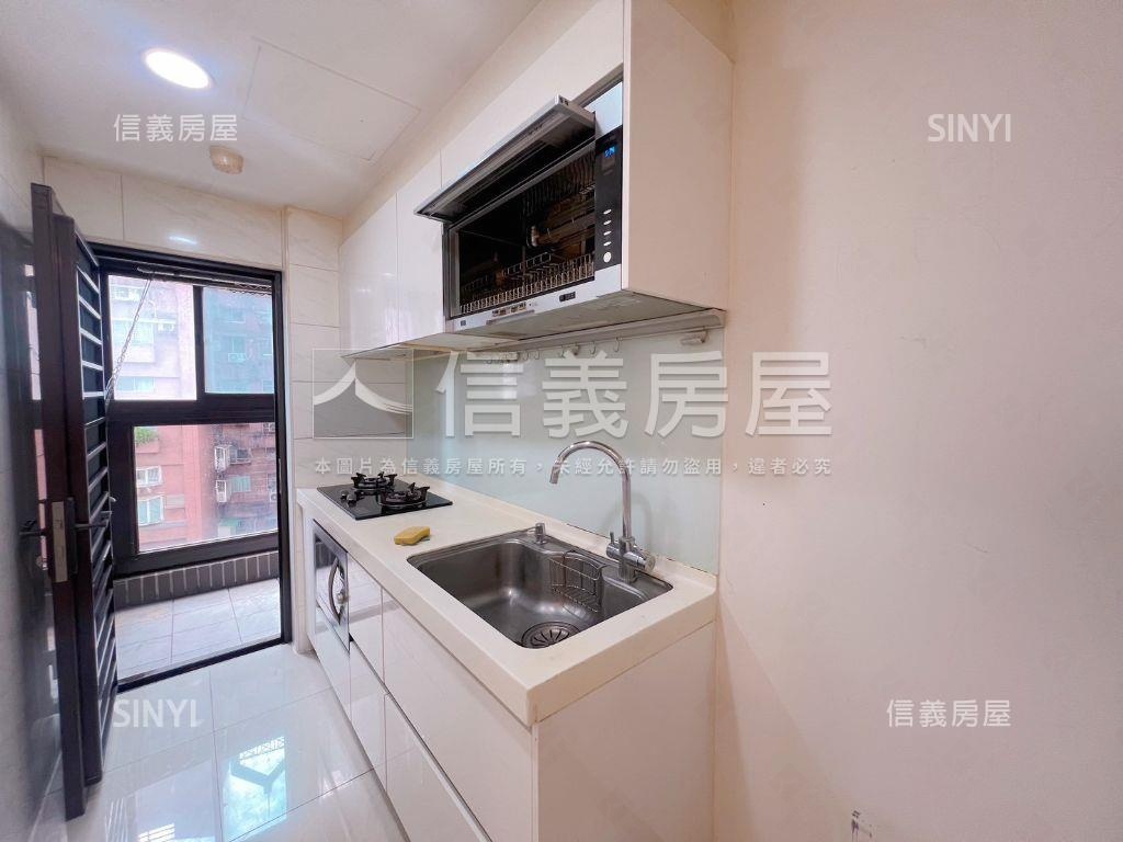 汐止１０１。３房帶車位房屋室內格局與周邊環境