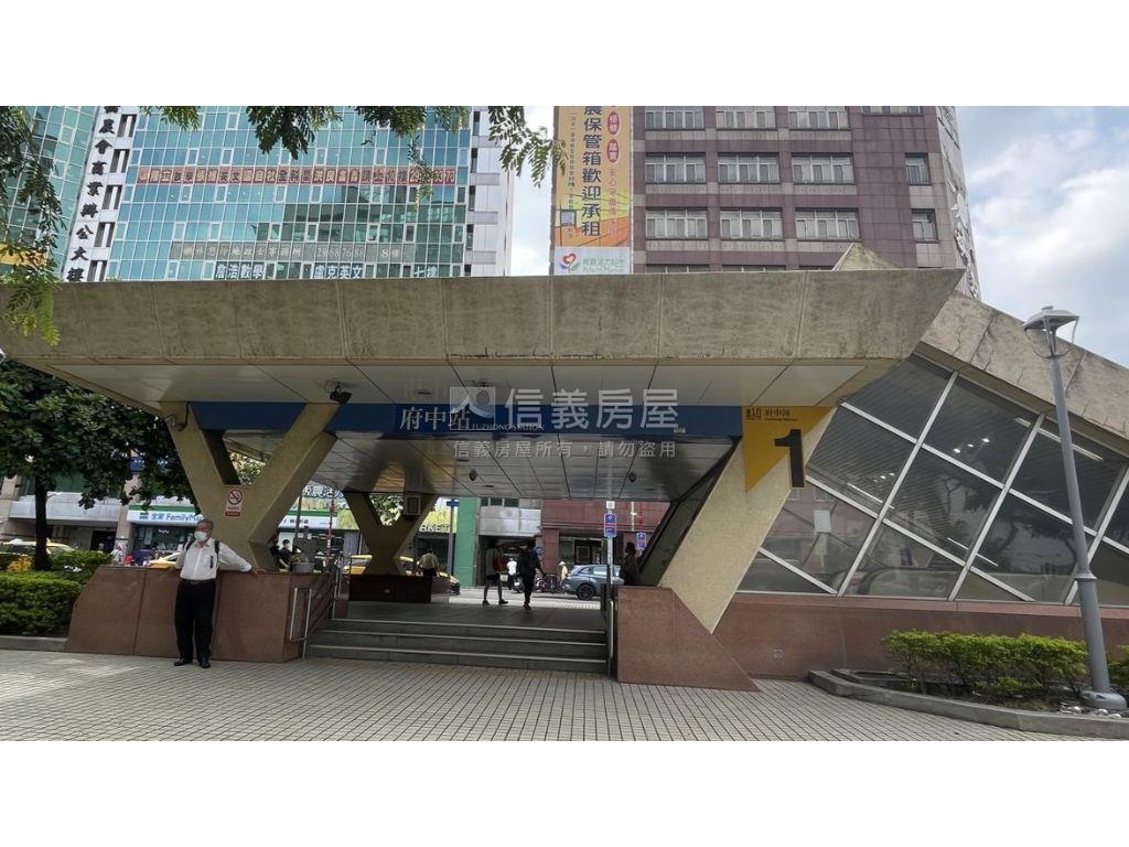 華興聚財招富四房寓房屋室內格局與周邊環境