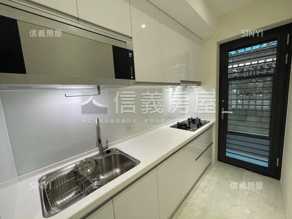 可看－國泰２樓裝潢美宅房屋室內格局與周邊環境