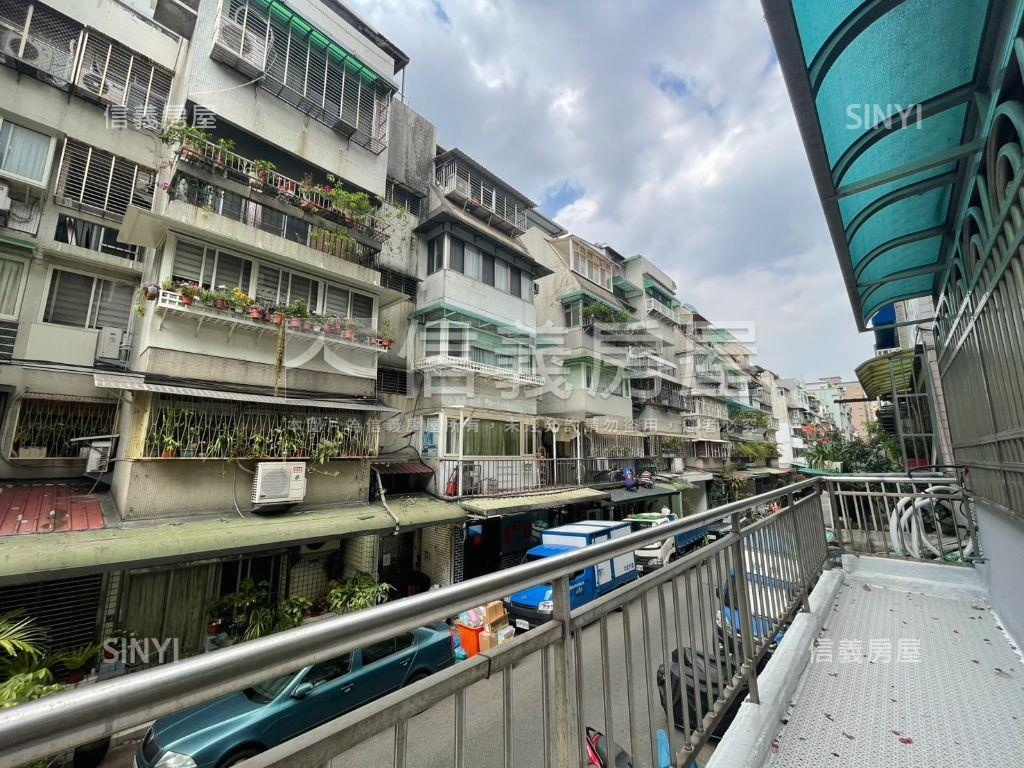 可看－國泰２樓裝潢美宅房屋室內格局與周邊環境