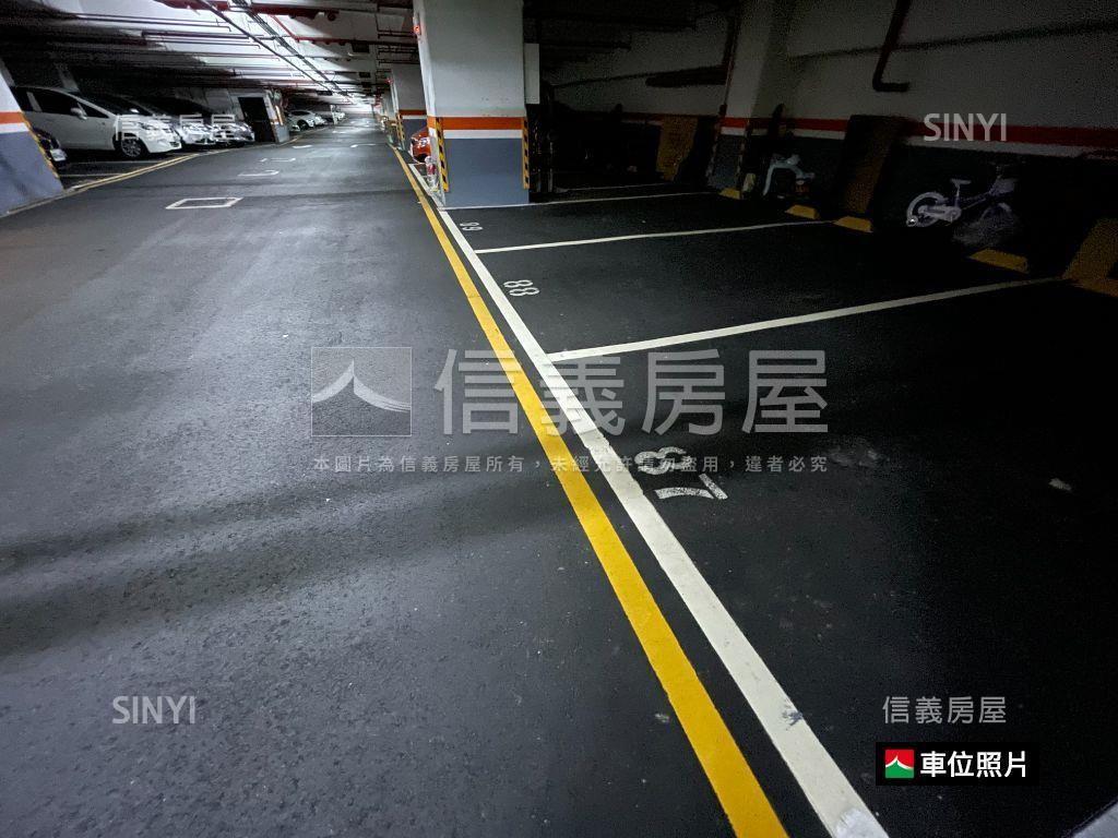 ＩＣＯＭＥ五樓雙車位房屋室內格局與周邊環境