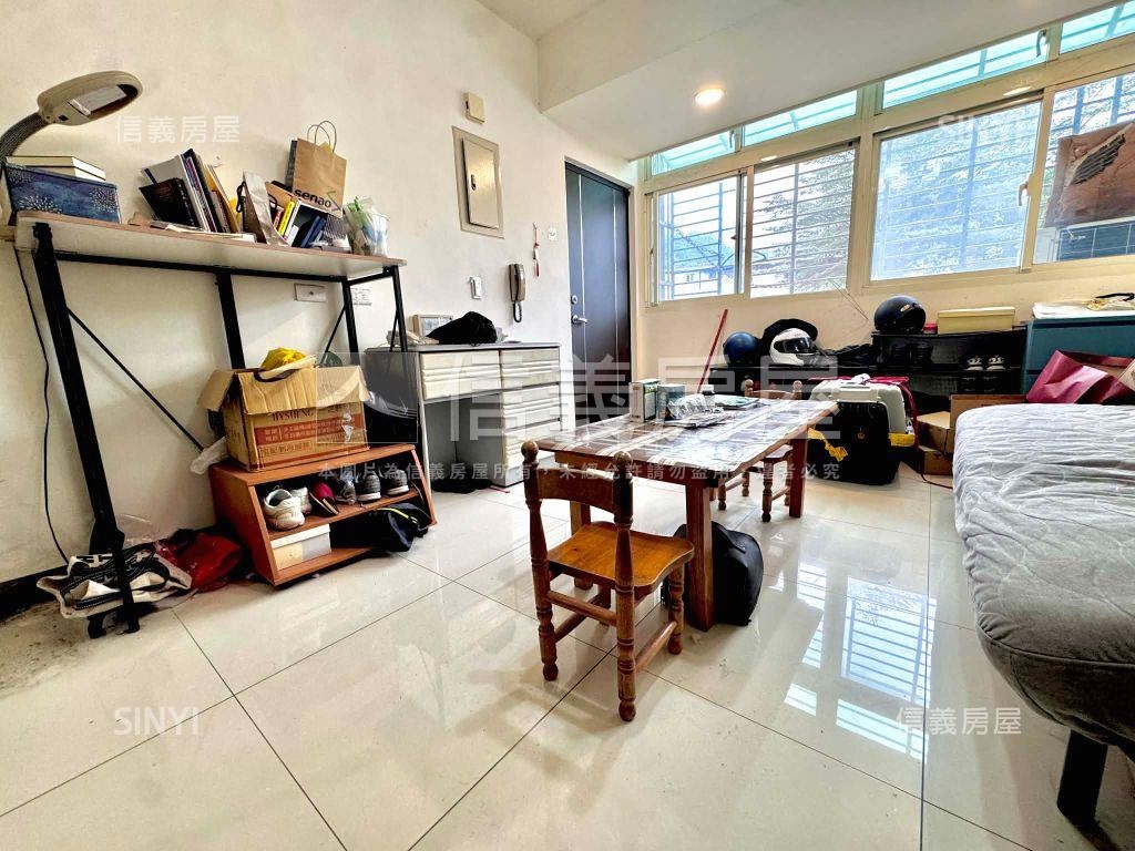 專任安康路景觀方正美二樓房屋室內格局與周邊環境