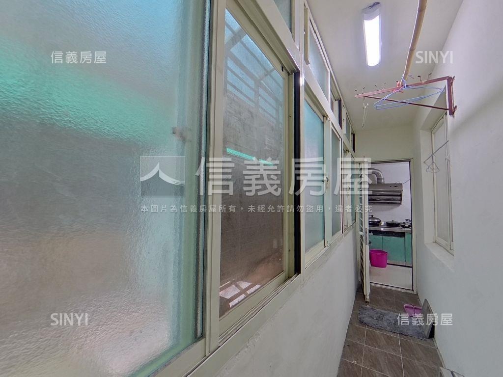 專任安康路景觀方正美二樓房屋室內格局與周邊環境