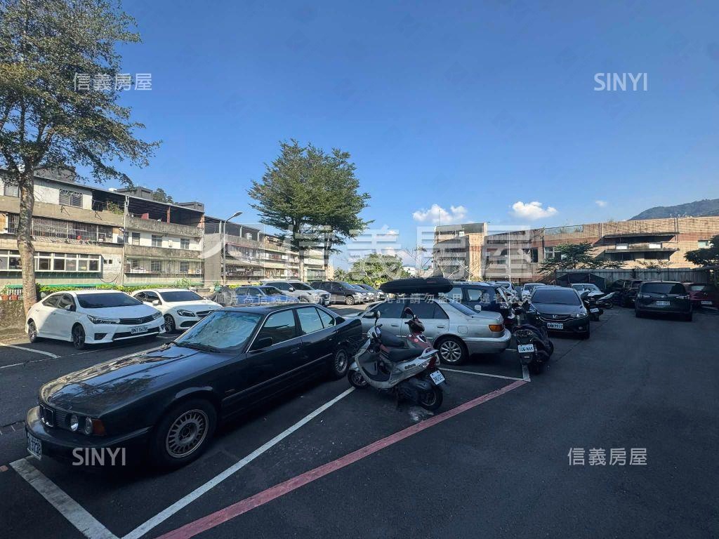 專任小資方正美二樓房屋室內格局與周邊環境