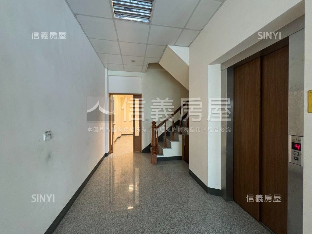 正忠明路增建電梯透天店面房屋室內格局與周邊環境