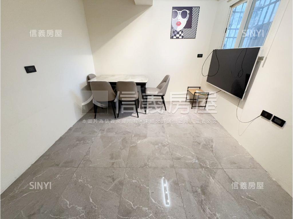 公園旁，低總價電梯二房房屋室內格局與周邊環境