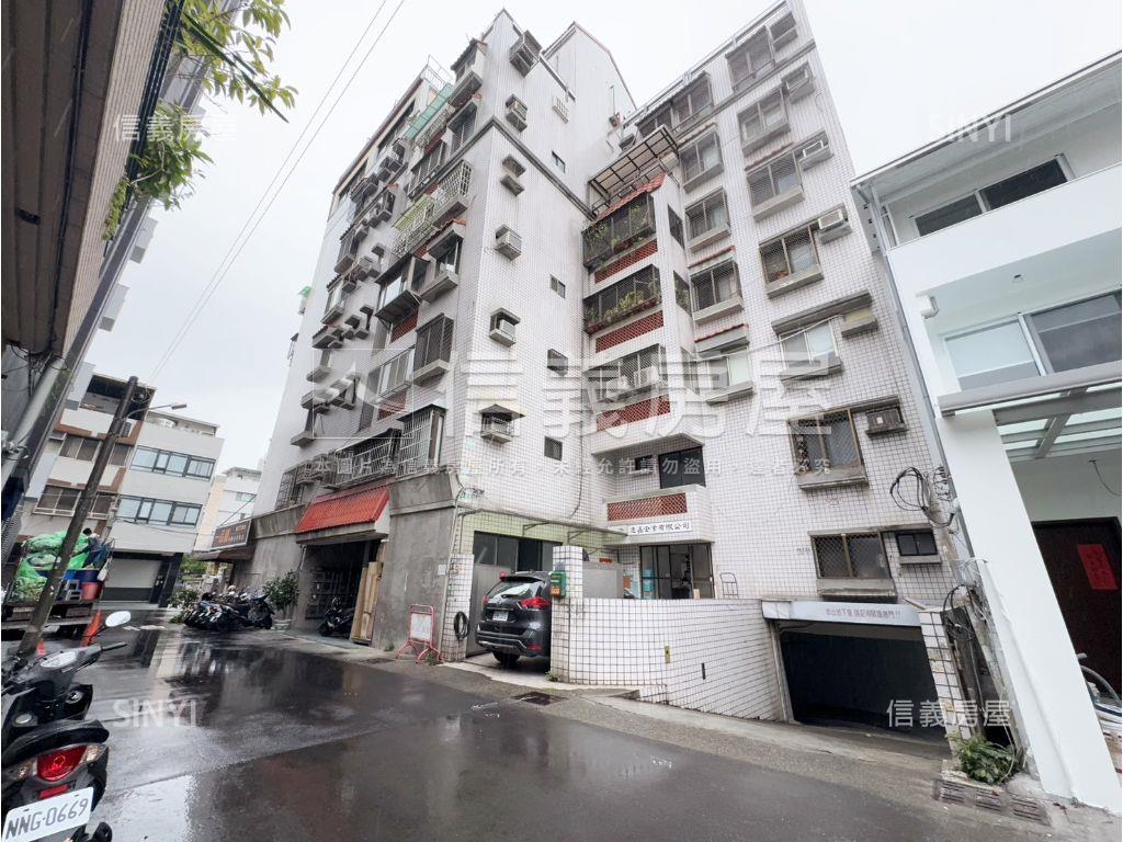 公園旁，低總價電梯二房房屋室內格局與周邊環境