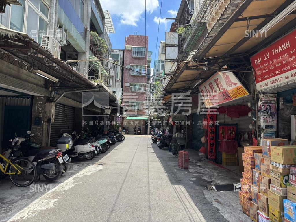 中央市場創業店面房屋室內格局與周邊環境