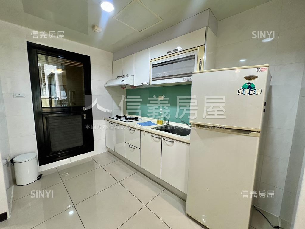 帝心明亮三房平車房屋室內格局與周邊環境