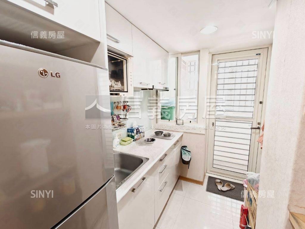 店長推薦雙連捷運電梯兩房房屋室內格局與周邊環境