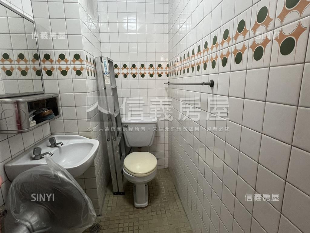 秀朗國小採光公寓房屋室內格局與周邊環境