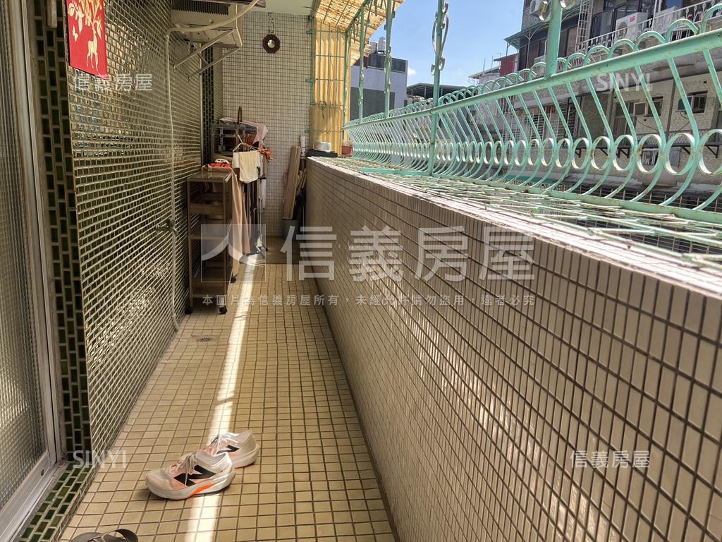 秀朗國小採光公寓房屋室內格局與周邊環境