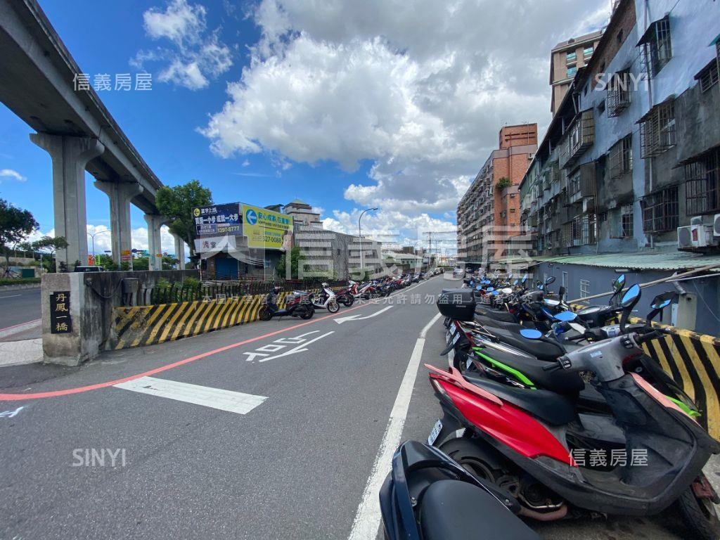 精緻裝潢電梯美屋房屋室內格局與周邊環境