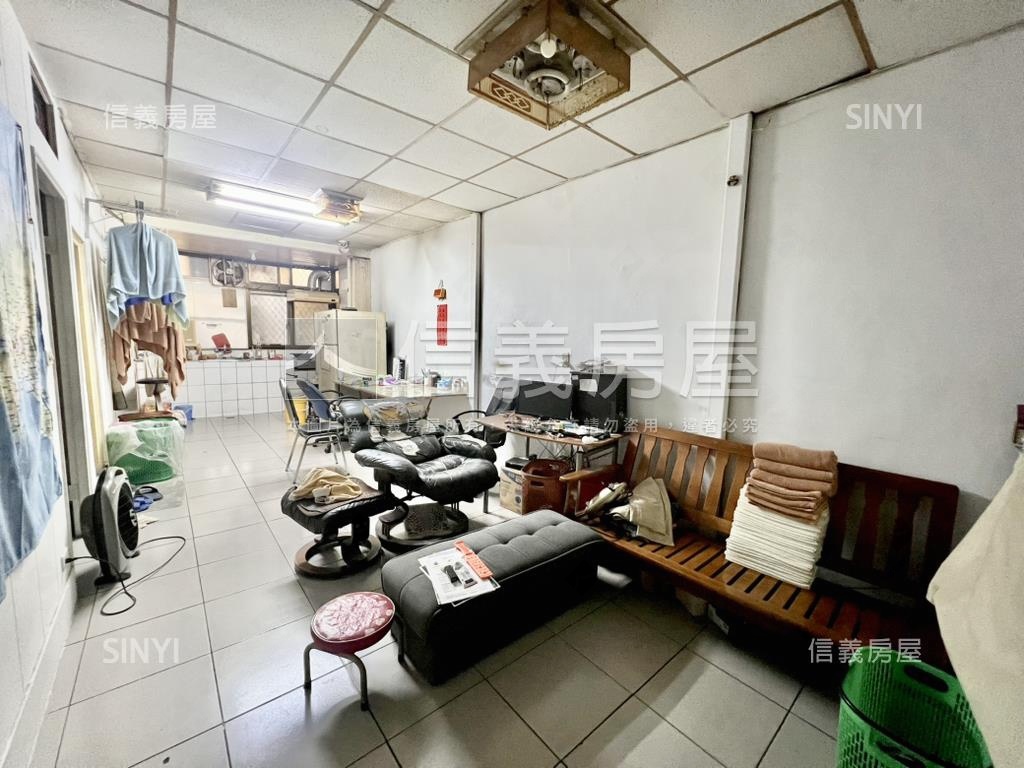 吉祥如意透天二樓土持大房屋室內格局與周邊環境