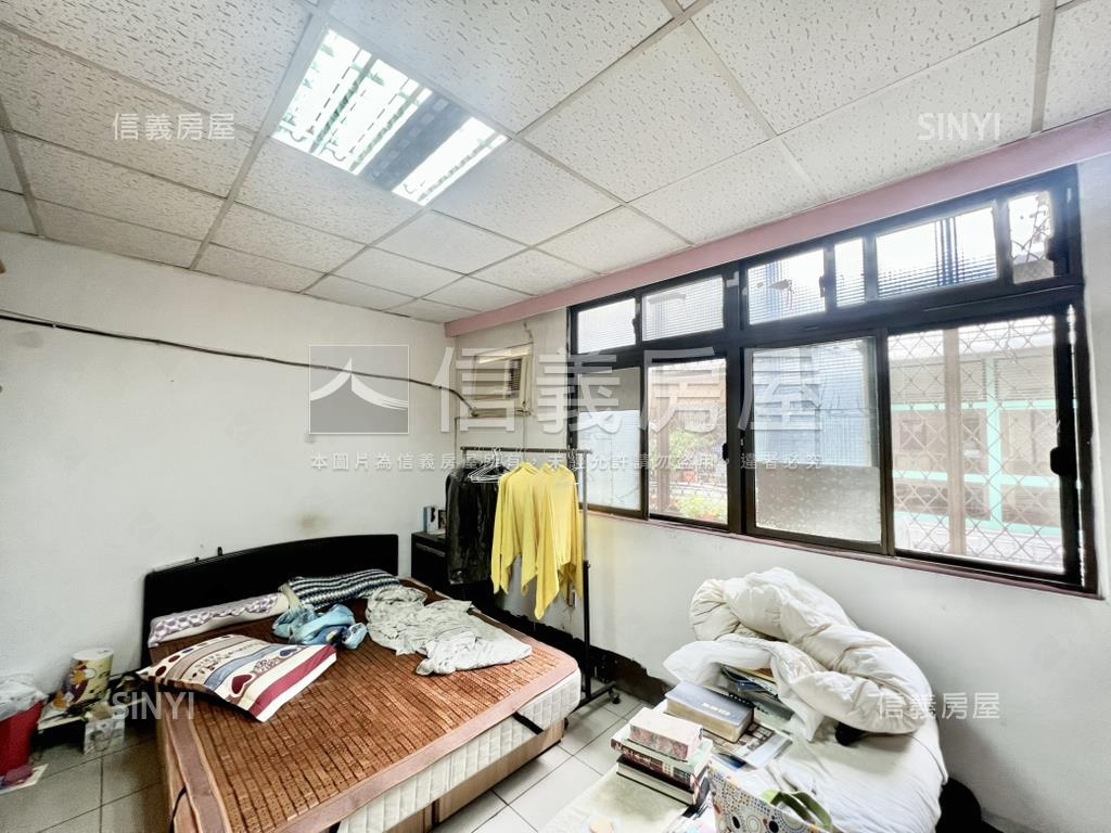 吉祥如意透天二樓土持大房屋室內格局與周邊環境
