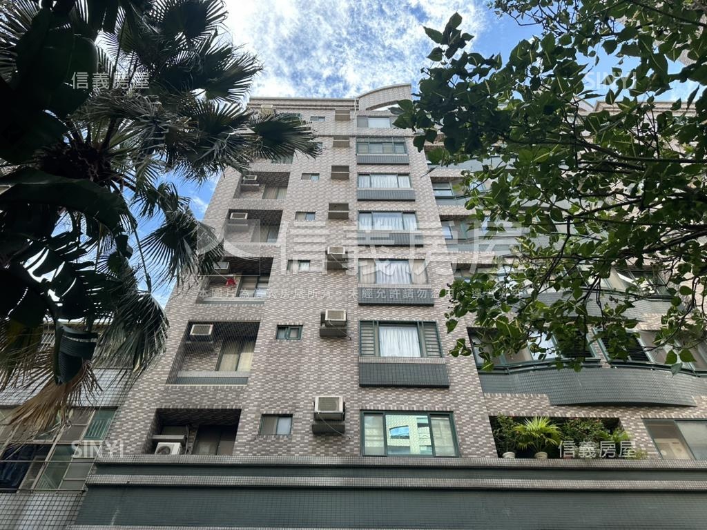 昌益臻品四房平面車位房屋室內格局與周邊環境