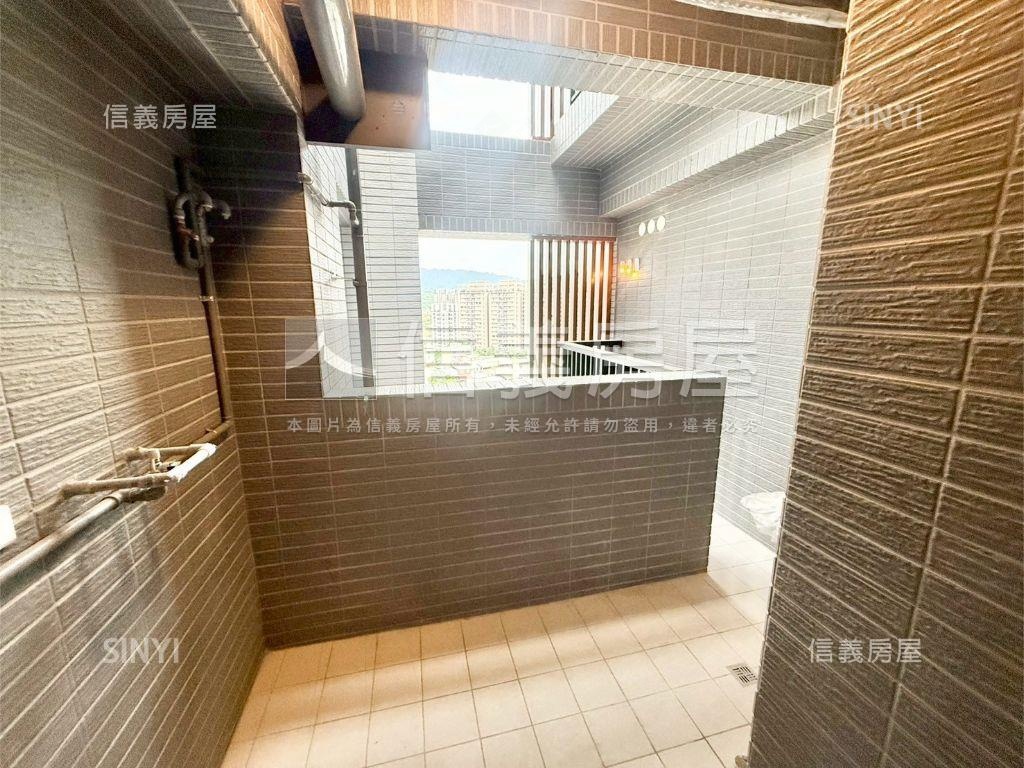 近中國醫高樓全新三房平車房屋室內格局與周邊環境