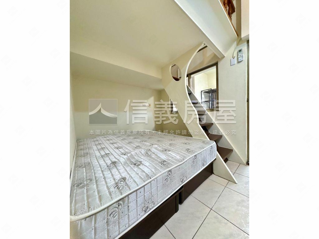 曉明儷晶１＋１房平面車位房屋室內格局與周邊環境