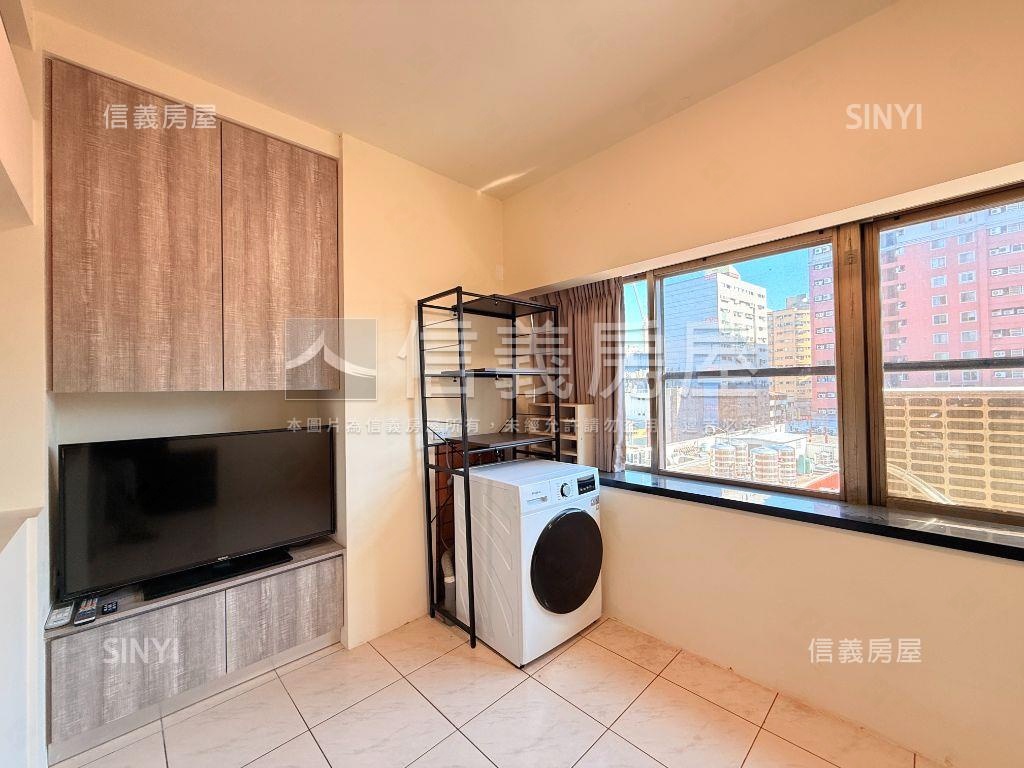 曉明儷晶１＋１房平面車位房屋室內格局與周邊環境