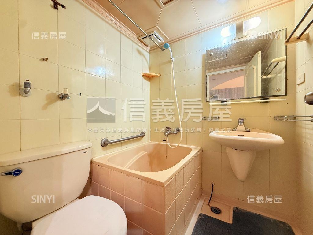 曉明儷晶１＋１房平面車位房屋室內格局與周邊環境