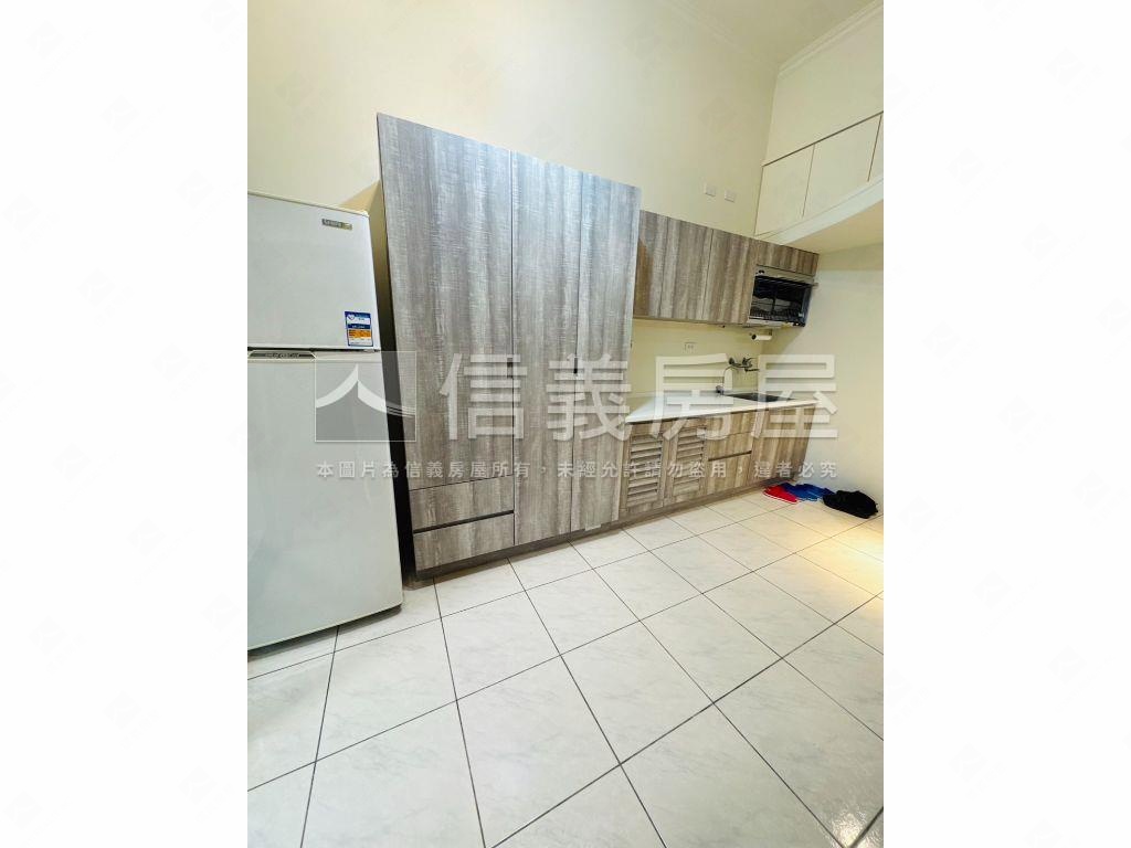 曉明儷晶１＋１房平面車位房屋室內格局與周邊環境