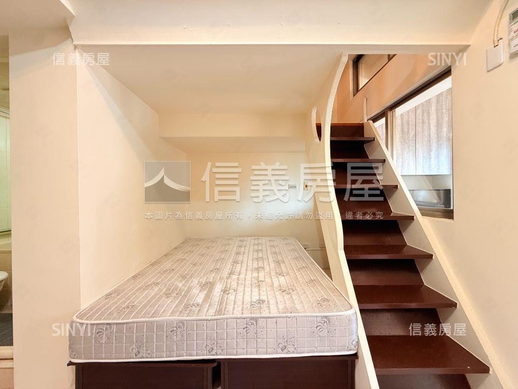 曉明儷晶１＋１房平面車位房屋室內格局與周邊環境