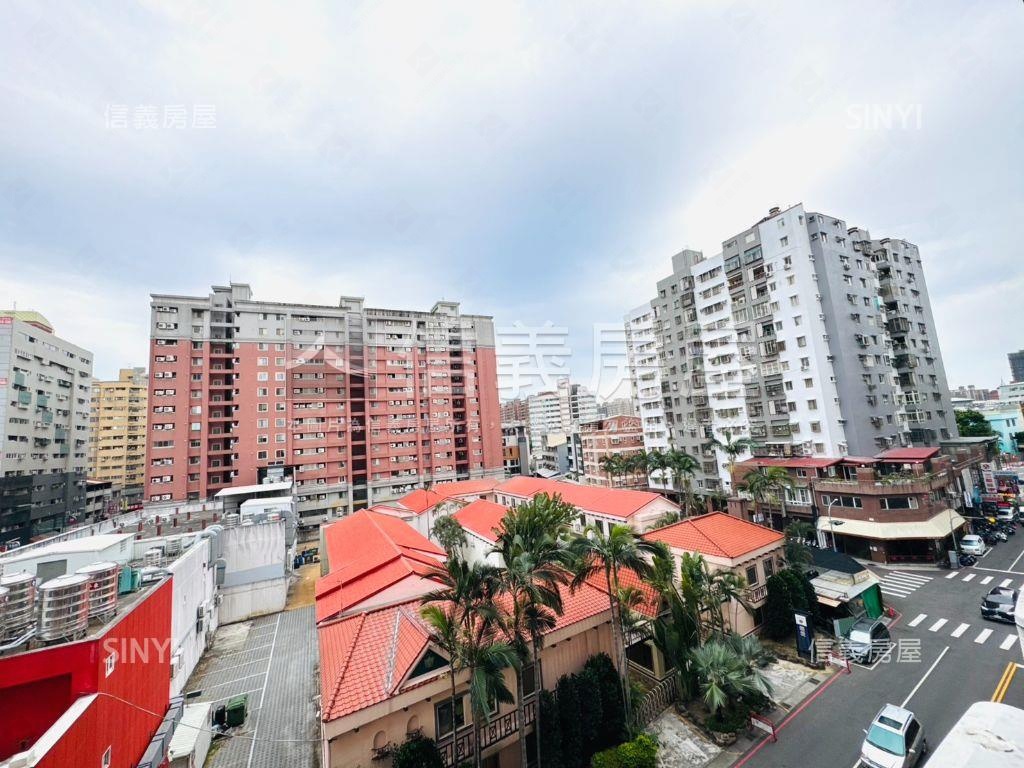 曉明儷晶１＋１房平面車位房屋室內格局與周邊環境