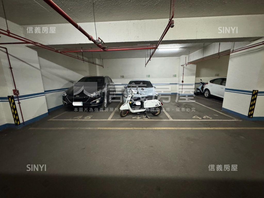 曉明儷晶１＋１房平面車位房屋室內格局與周邊環境