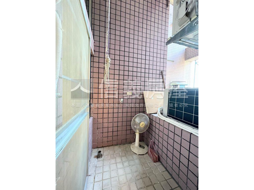 專任❤️高閣挑高景觀戶房屋室內格局與周邊環境
