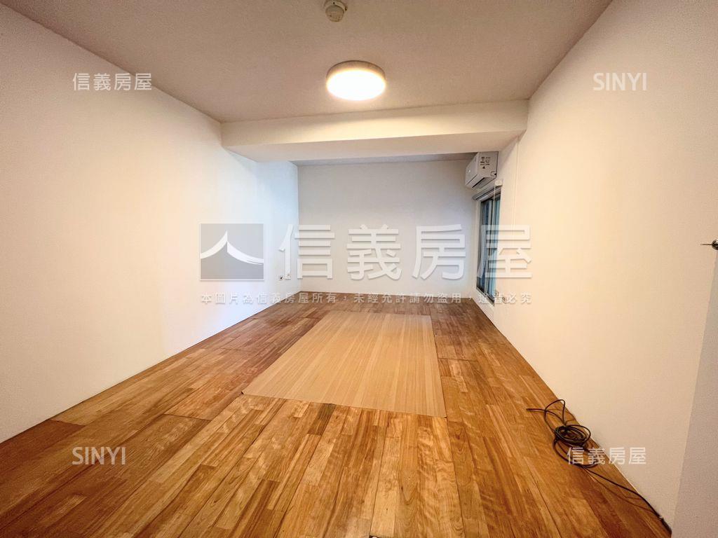 專任❤️高閣挑高景觀戶房屋室內格局與周邊環境