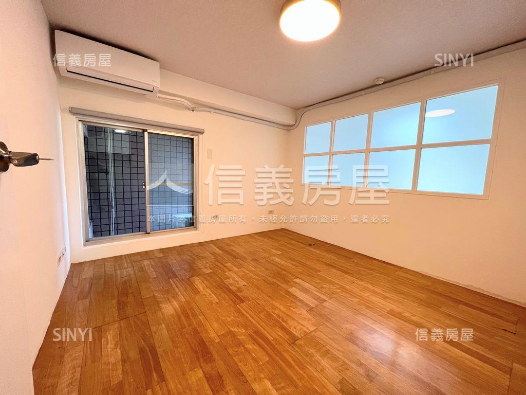 專任❤️高閣挑高景觀戶房屋室內格局與周邊環境