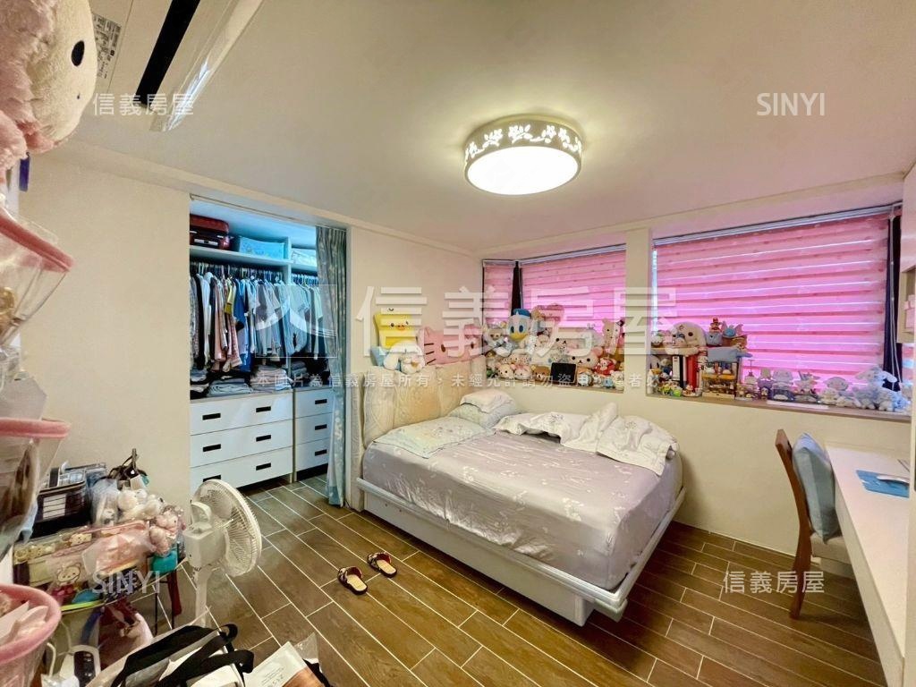 精品大邊間黃金公寓二樓房屋室內格局與周邊環境