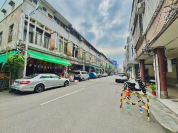 稀有中區！中山路臨路透天