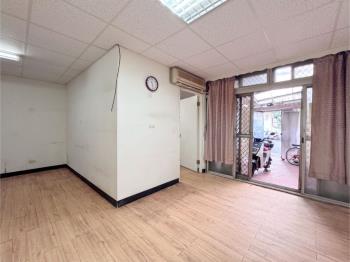 緊鄰頂溪捷運商業區一樓