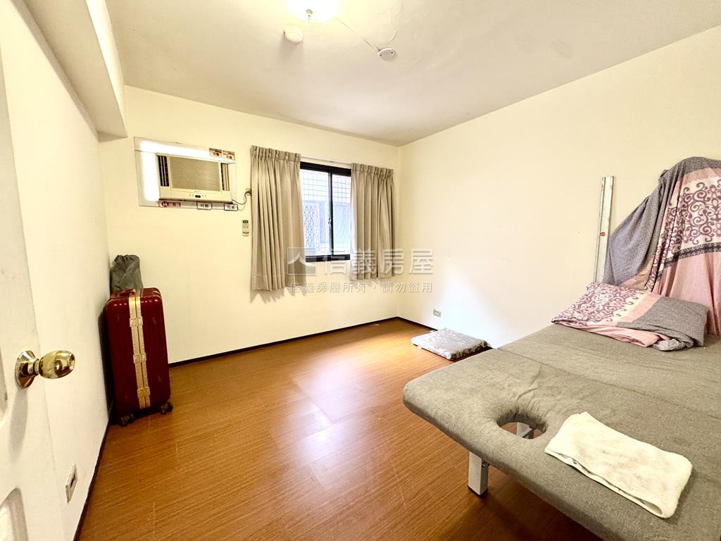 頂埔華廈樓中樓房屋室內格局與周邊環境