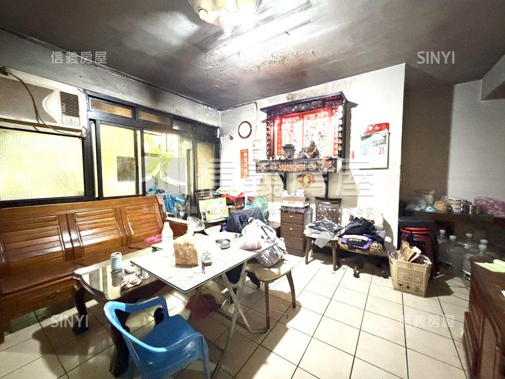 近環球˙稀有邊間２樓房屋室內格局與周邊環境