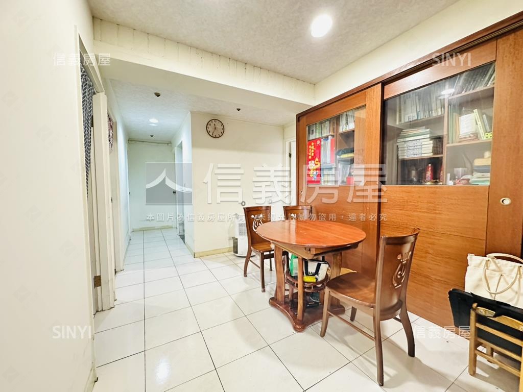 國泰大空間四房－國家都會房屋室內格局與周邊環境