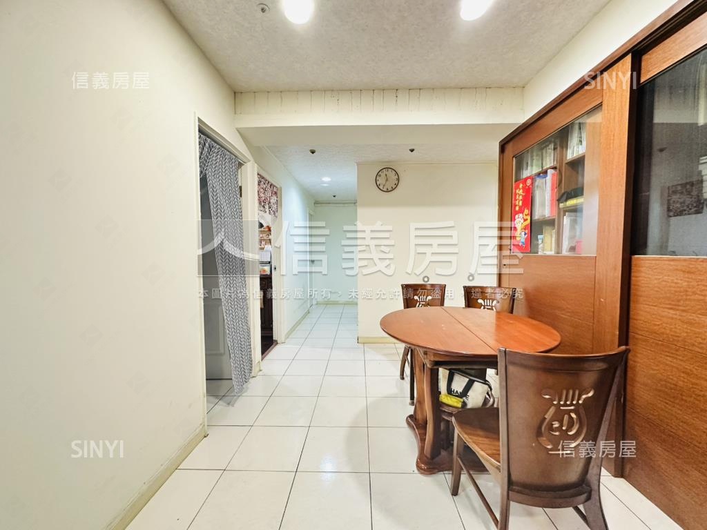 國泰大空間四房－國家都會房屋室內格局與周邊環境