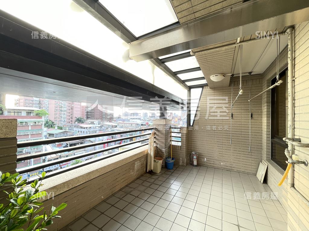 萬美稀有四房坡平車位房屋室內格局與周邊環境