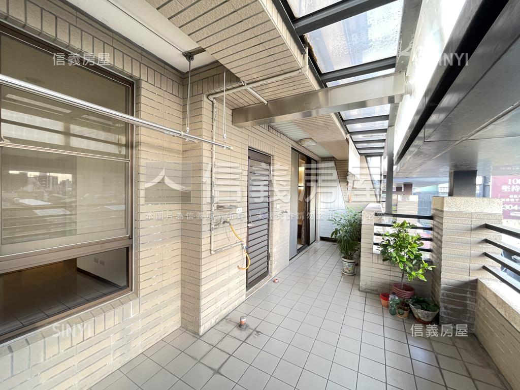 萬美稀有四房坡平車位房屋室內格局與周邊環境