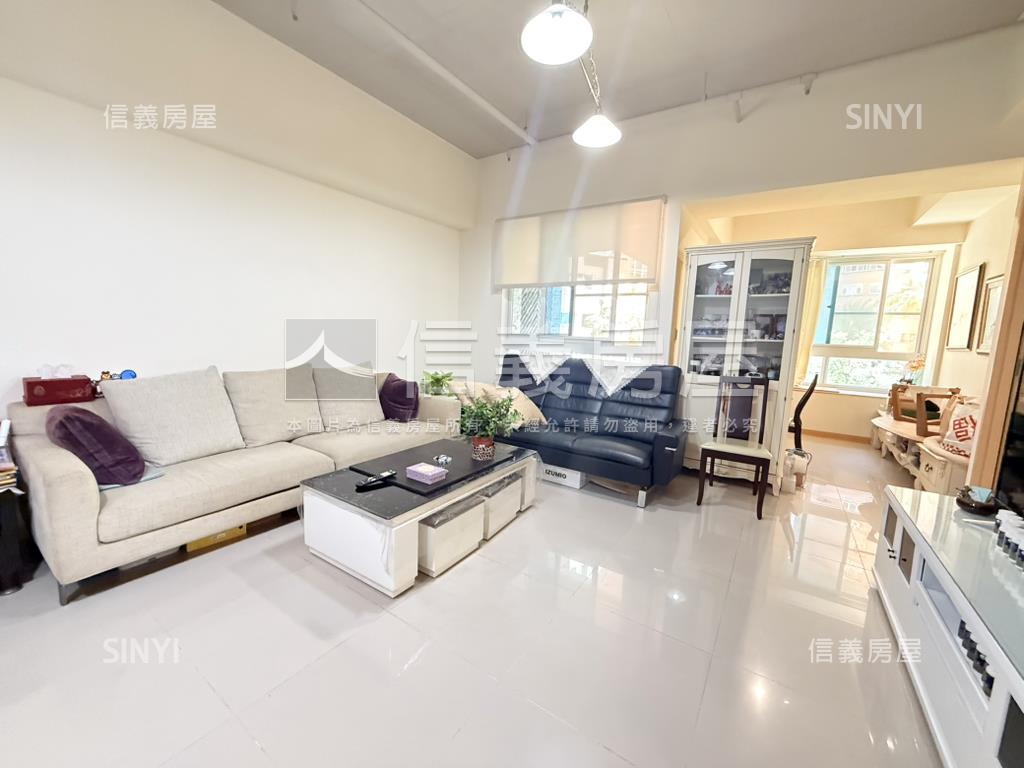 玉上園Ａ棟面樹景三房車位房屋室內格局與周邊環境