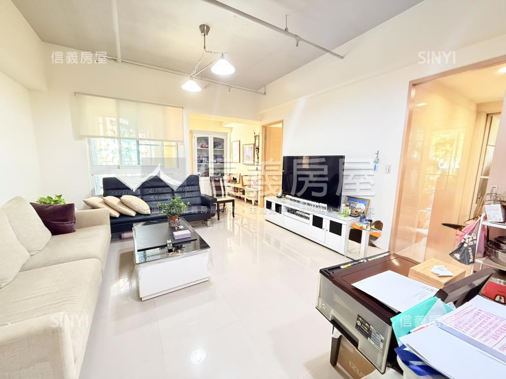 玉上園Ａ棟面樹景三房車位房屋室內格局與周邊環境