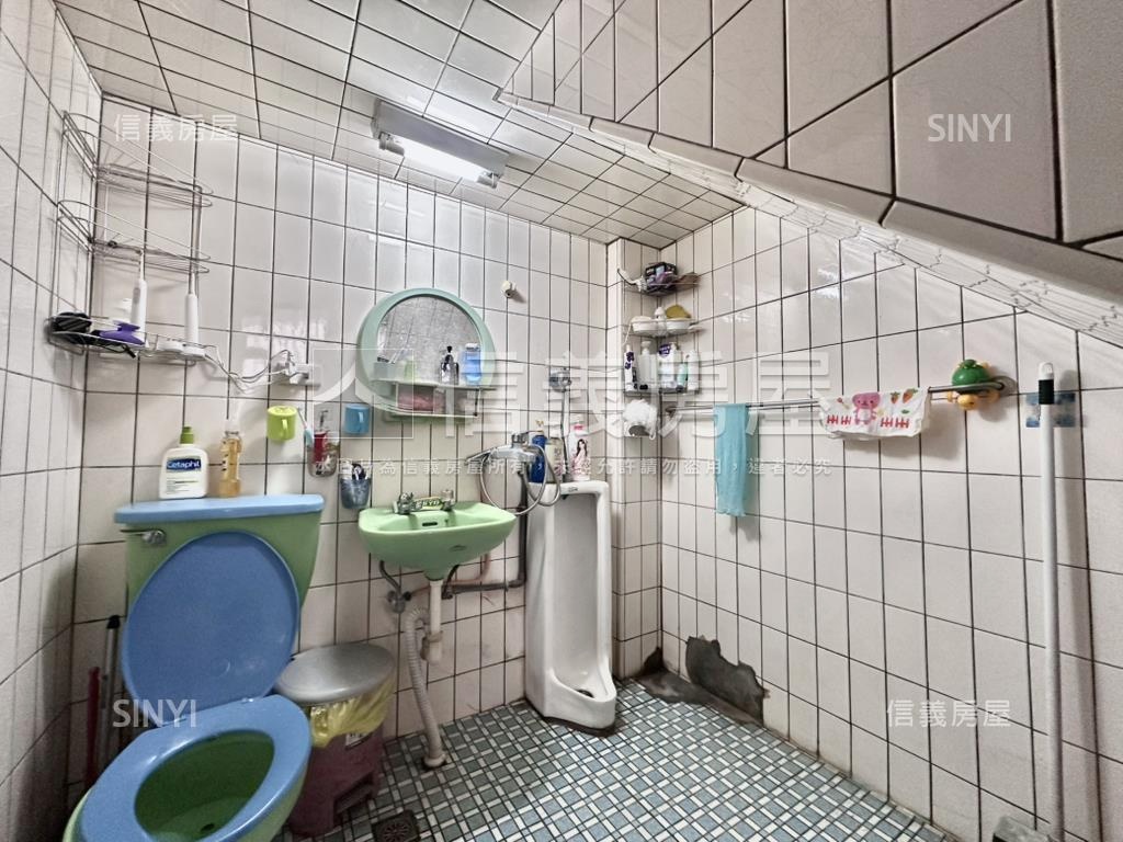 南投鹿谷順向邊間收租透店房屋室內格局與周邊環境