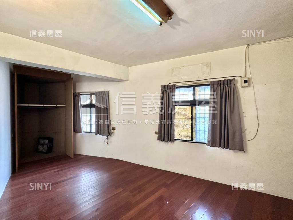 南投鹿谷順向邊間收租透店房屋室內格局與周邊環境