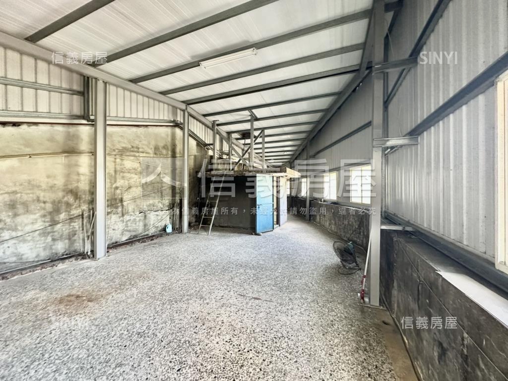 南投鹿谷順向邊間收租透店房屋室內格局與周邊環境