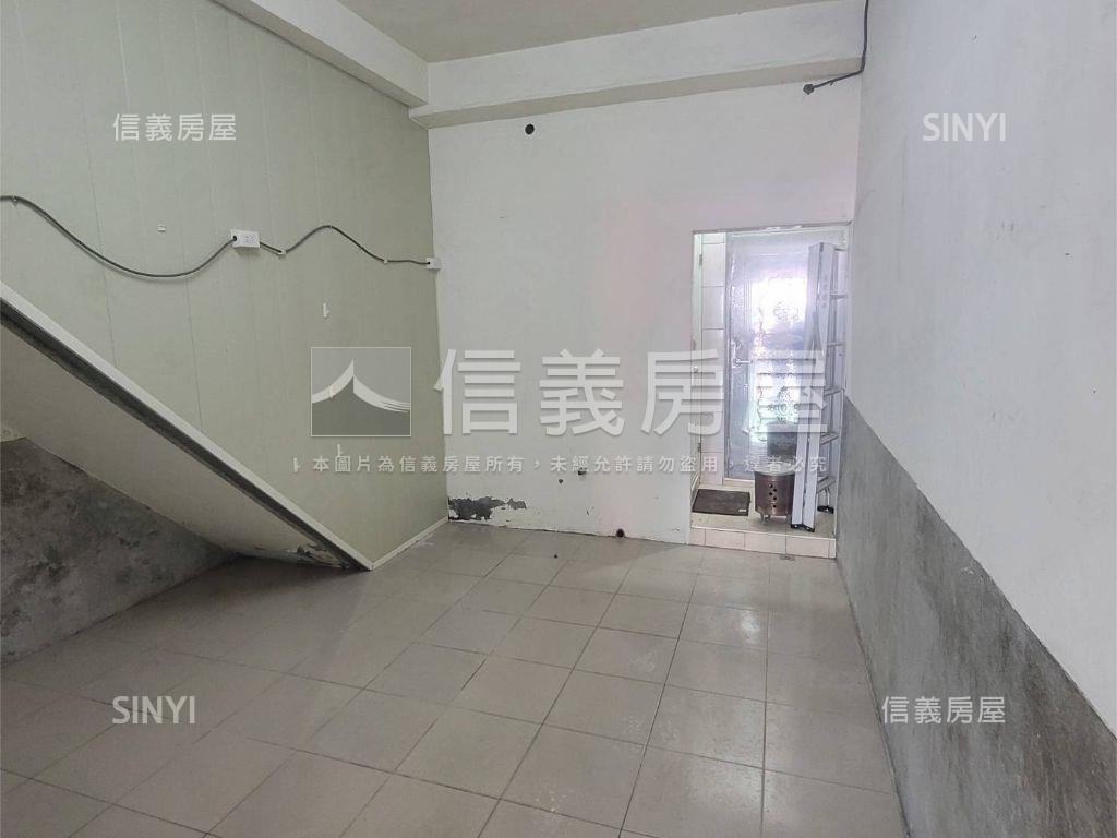 華成市場透天店面房屋室內格局與周邊環境