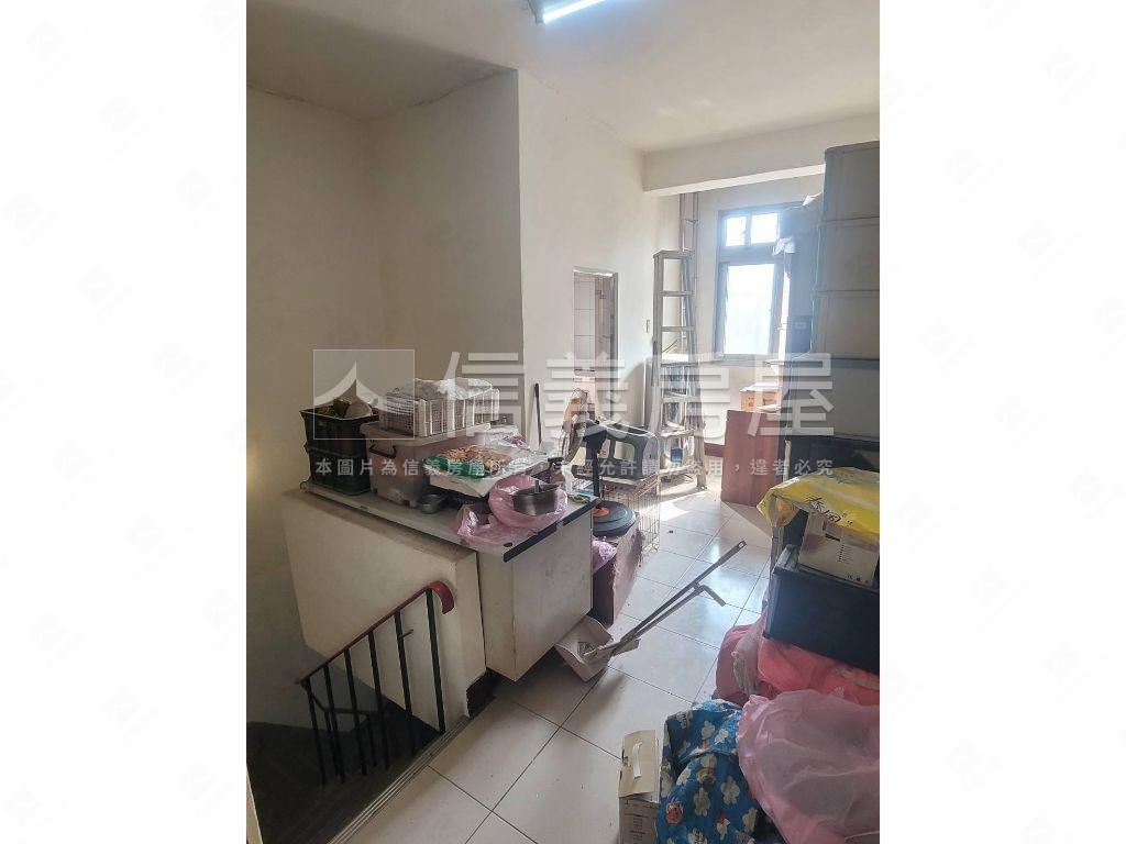 華成市場透天店面房屋室內格局與周邊環境